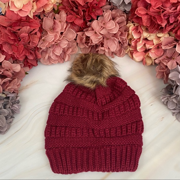 Red Knit Criss Cross Ponytail Pom Pom Beanie - Picture 6 of 15